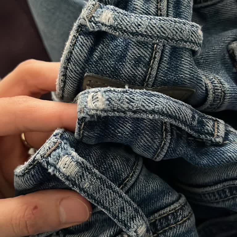 Mavi Jean'in Hızlı Yıpranması Ve Değişim Talebi