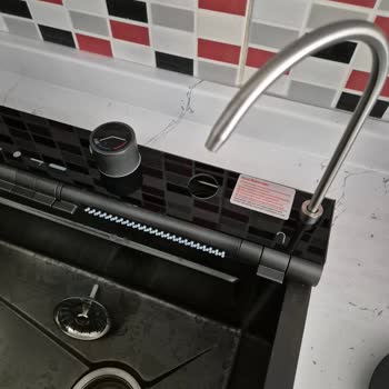 Akıllı Tuvalet Koltuğunda Eksik Sifon Düğmesi Ve Cevapsız İletişim