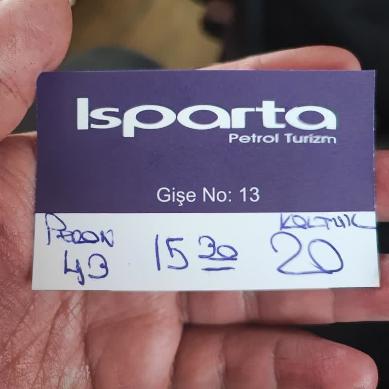 Rahat Hat Seferinde Koltuk Yatırma Engellendi Ve Muavinin Kaba Davranışı