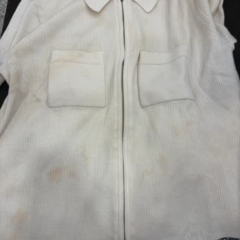 Yıkamadan Sonra Kahverengi Lekeler Oluşan Kazak İçin İade Reddi Ve Üretim Hatası İddiası