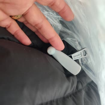 Lufian’dan Kirli Ve Rutubet Kokulu Mont Teslim Alındı, Alarm Eksik