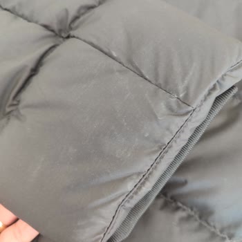 Lufian’dan Kirli Ve Rutubet Kokulu Mont Teslim Alındı, Alarm Eksik