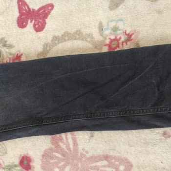 Tek Yıkamada Aşırı Yıpranan Pantolonun İadesi Talebi