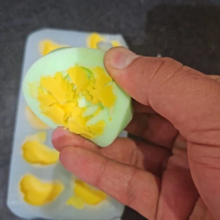 Soya Wax Ürünün Kokusuz Ve Parçalanması, Müşteri Hizmetinin Saygısız Tutumu Ve İade Reddi