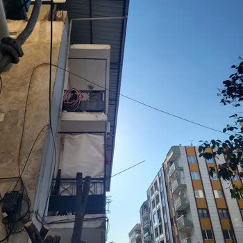 Superonline Fiber Kablolarının Tehlikeli Konumu Ve Acil Düzenleme Talebi