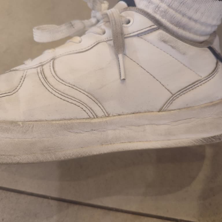 Ayakkabım Bir Hafta İçinde Çatladı Ve İade Talebim Reddedildi