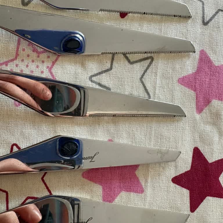 Küflenen Jumbo Çatal-Bıçak Takımına Ücretsiz İnceleme Ve Değişim Talebi