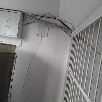 Turkcell Sezginer'in Apartman Kablo Kanallarını Kırması Ve Onarım Yapmaması