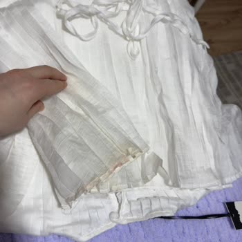 Şehri Moda Butik'ten Gelen Lekeli Elbise Ve İade Reddi