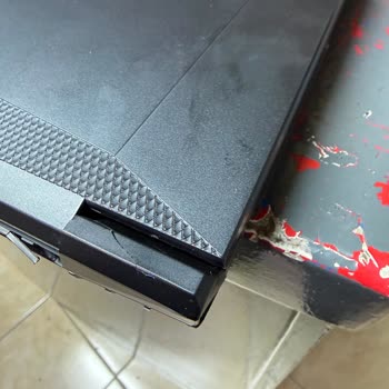 Monster Servis Gecikmesi Ve Kırık Dizüstü Bilgisayar Teslimatı