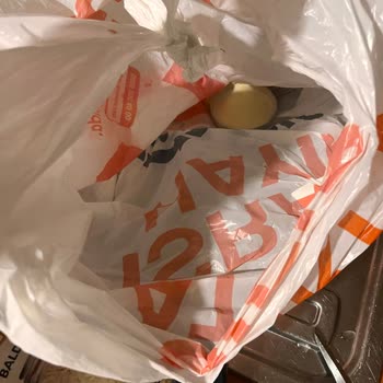 Kapağı Açık Ve Boş Gelen Kemik Suyu Ürünü İçin Hijyen Ve Paketleme Şikayeti