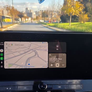 Nissan Qashqai Multimedya Ekranı Ve Ön Sağ Cam Arızasında Garanti Sürecinin Uzaması