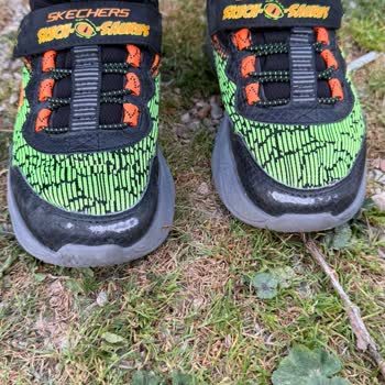 Ayakkabının Ön Kısmı 2. Günden Parçalanıyor Ve Değişim Talep Ediyorum