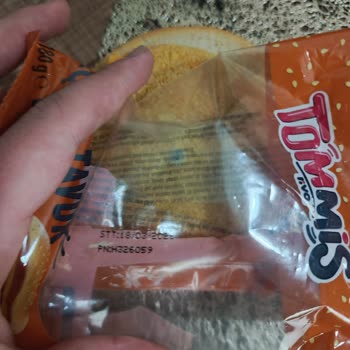 Son Kullanma Tarihi Geçmemiş Olmasına Rağmen Tommis Çıtır Tavuk Burgerde Küflenme