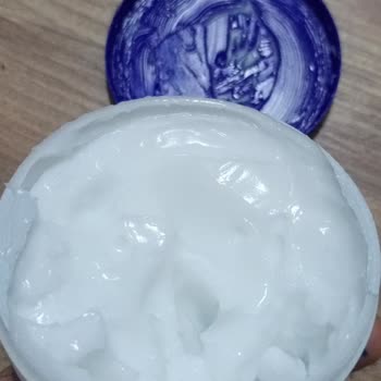 Neutrogena Yoğun Nemlendirici Kremde Cilt Tahrişi Ve Ürün Değişimi Talebi