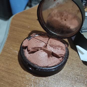 Kırık Allık Ürünü İçin Değişim Talebi Ve Uzayan Müşteri Hizmetleri Süreci