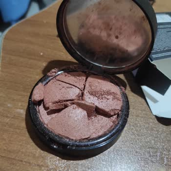 Kırık Allık Ürünü İçin Değişim Talebi Ve Uzayan Müşteri Hizmetleri Süreci