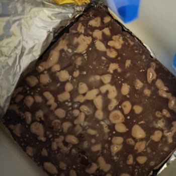 Kadirli BİM Markette Satılan Çikolatalarda Küflü Ve Renk Değişikliği