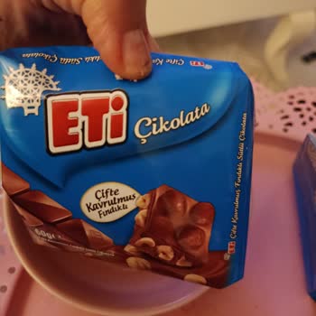 Kadirli BİM Markette Satılan Çikolatalarda Küflü Ve Renk Değişikliği