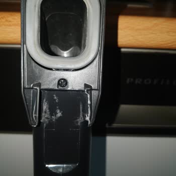 Şarjlı Süpürge Toz Haznesi Kırıldı, Garanti Reddi Ve 2200 TL Ücret Talebi