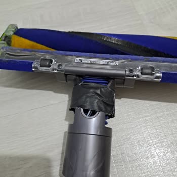 Garanti Kapsamındaki Dyson Süpürge Başlığı Kırıldı, Şirket Ücretli Tamir İstedi