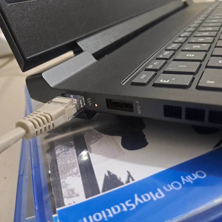 HP Victus Laptopumda Sol USB Girişi Arızalı: Garanti Talebi