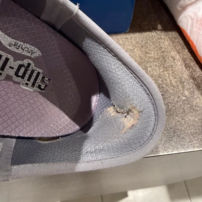 Boyner'den Üç Kez Red Cevabı Ve Garantili Ayakkabı Değişimi Talebi