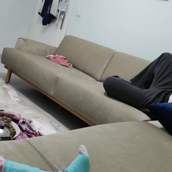 Kilim Mobilya'da Açık Krem Renkli Koltuk Takımı Yanlış Renk Tonunda Teslim Edildi