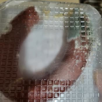 Beşler Sucuk Ürününde Küf Sorunu Ve Güven Kaybı