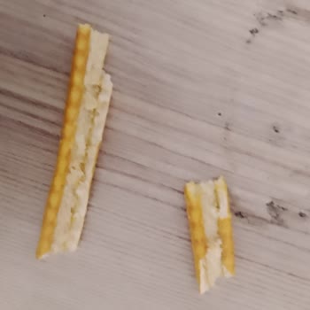 Torku Çubuk Krakerde Aşırı Tuz, Bayat Tat Ve Yapışık Sorunu