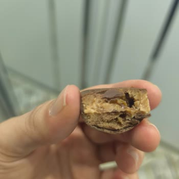 A101 Fondant Bayram Şekerinde Çıtır Parçalar Ve Garip Tat