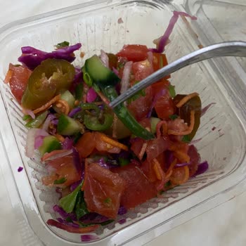 Salatada Salatalık Sapı Ve Hijyen İhmali