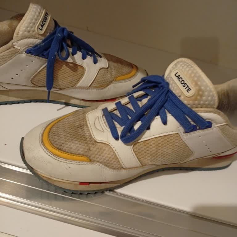 Lacoste Spor Ayakkabısında Renk Solması Ve İç Yıpranma, Değişim Talebi