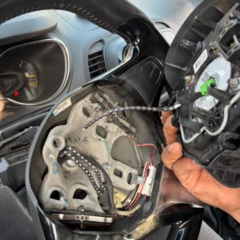 Ekspertiz Sonrası Hava Yastığı Kablosu Koparıldı Ve Araç Dağınık Teslim Edildi