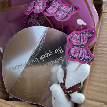 Trendyol Zemtigo Cam Çiçek Buketi Kırık Ve Özensiz Paketlenmiş İade Talebi