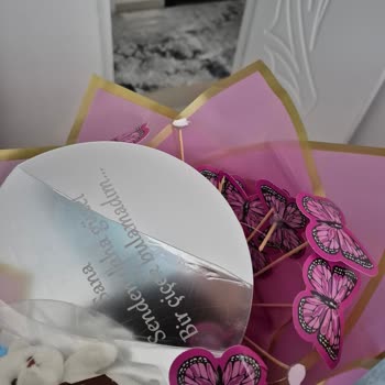 Trendyol Zemtigo Cam Çiçek Buketi Kırık Ve Özensiz Paketlenmiş İade Talebi