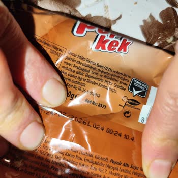 Okulda Dağıtılan Yarı Kesik Popkek Hijyen Endişesi