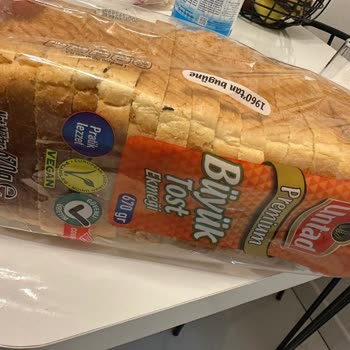 Kibrit Market 2 Şubesinde Premium Tost Ekmeğinde Yabancı Madde Tespit Edildi