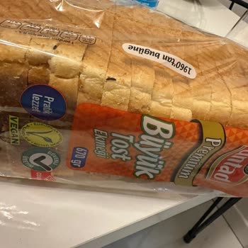 Kibrit Market 2 Şubesinde Premium Tost Ekmeğinde Yabancı Madde Tespit Edildi