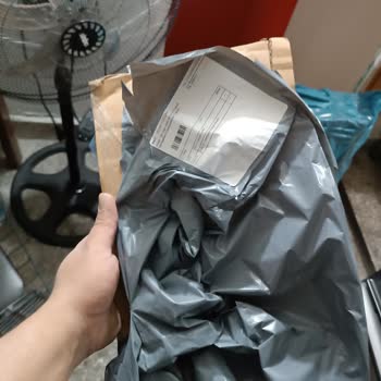 Özensiz Paketleme Ve Cevapsız İletişim Nedeniyle Bozuk Klavye Aldım