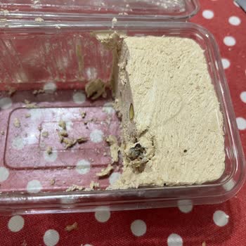 Serel Helvasında Kurt Tespiti: Hijyen Şikayeti Ve İade Talebi