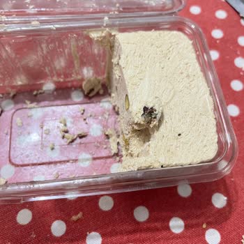 Serel Helvasında Kurt Tespiti: Hijyen Şikayeti Ve İade Talebi