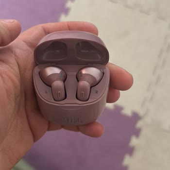 JBL 225 TWS Kulaklıkta Silikon Uç Sorunu Kullanılamaz Duruma Getiriyor