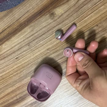 JBL 225 TWS Kulaklıkta Silikon Uç Sorunu Kullanılamaz Duruma Getiriyor