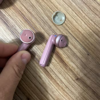 JBL 225 TWS Kulaklıkta Silikon Uç Sorunu Kullanılamaz Duruma Getiriyor