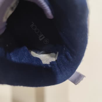 Beş Ayda Çöken Çocuk Ayakkabısı Ve Mağazanın İlgisiz Tutumu