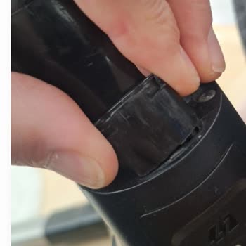 Philips Dik Süpürge Sap Ve Soket Kırıldı, Ücretsiz Parça Değişimi Talep Ediyorum