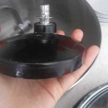 Mikserim 1,5 Ayda Kendiliğinden Kırıldı Ve Ücretsiz Değişim Talep Ediyorum