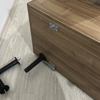 İstikbal Köşe Takımının Yanık İzleri, Kırık Ayakları Ve Çökme Sorunu