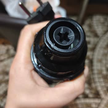 Yeni Braun Mutfak Robotunda Çatlaklar Garanti Kapsamında Değişim Talebi